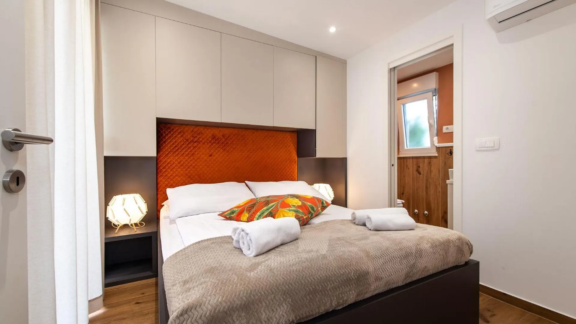 Villa Royal Green One Нин