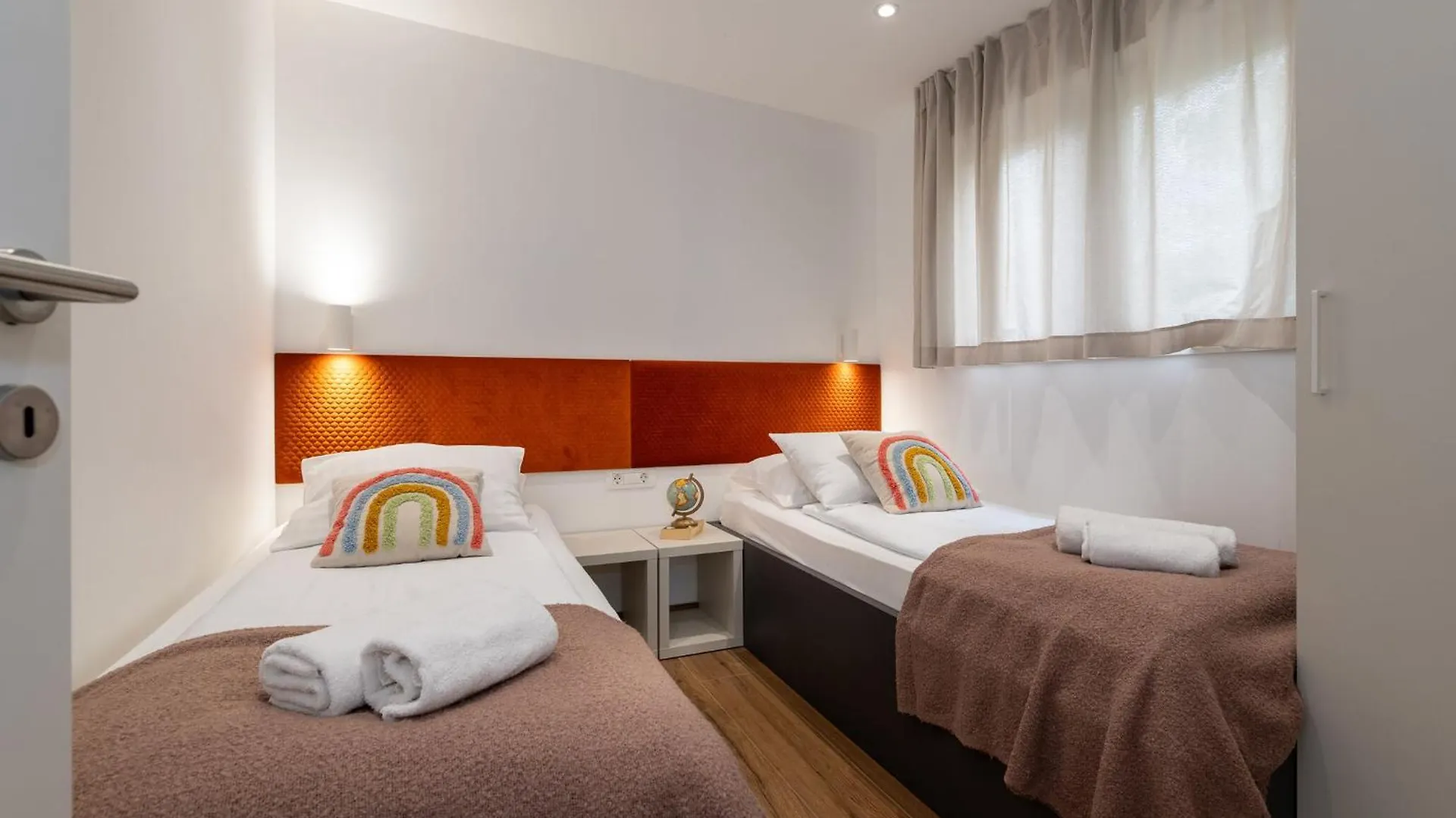 Villa Royal Green One Нин